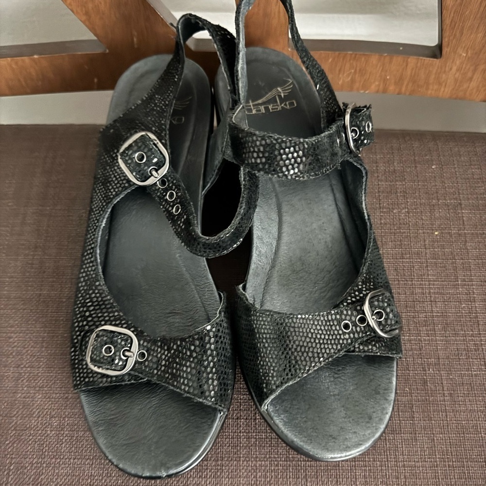 Dansko June Platform Sandals Size 36 (US) Black Lizard Leather Buckle
